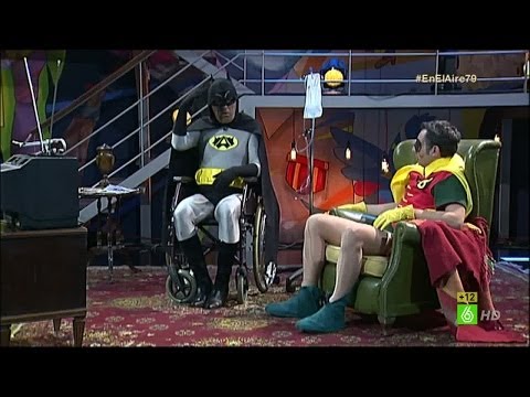 En el aire - Batman y Robin, un tanto mayores