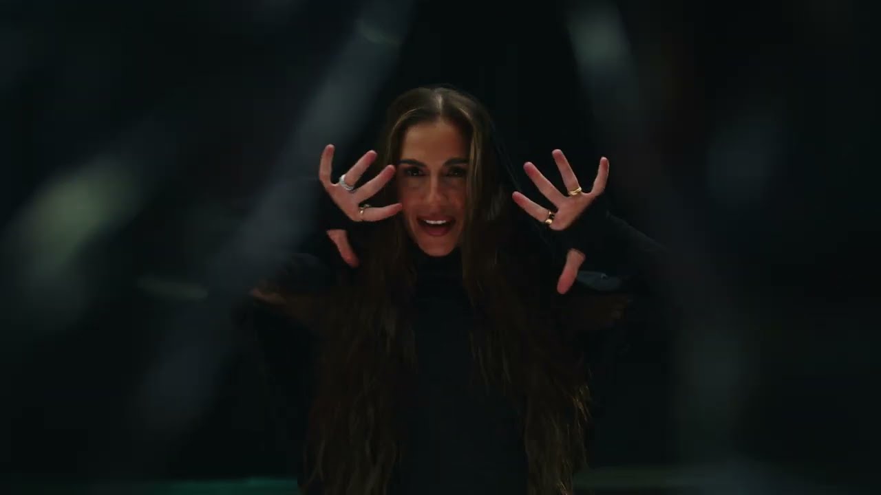  mit dem Titel 'Fire' / Video ((jetzt ansehen))