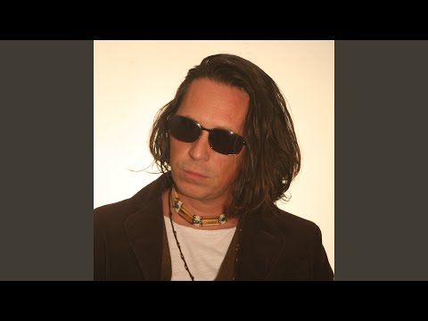 Angel ('mal še zmečkan)