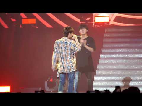 180623 이병재 (VINXEN) X 김민규 - 노래제목 댓글로 부탁드려요1 @슈퍼루키 콘서트 in 인천 [4K 직캠]  by. fanPD