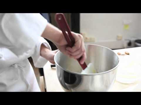 How to make Valentine's Day souffles