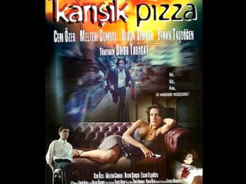 Özkan Uğur - Maksat Muhabbet Olsun (Karışık Pizza Film Müziği)