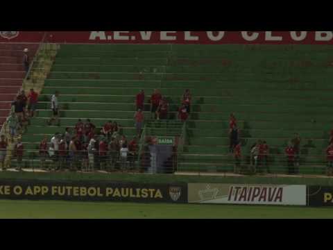 Taubaté vence e complica mais a vida do Velo Clube na A-2