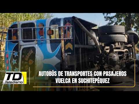 Autobús de Transportes con pasajeros vuelca en Suchitepéquez