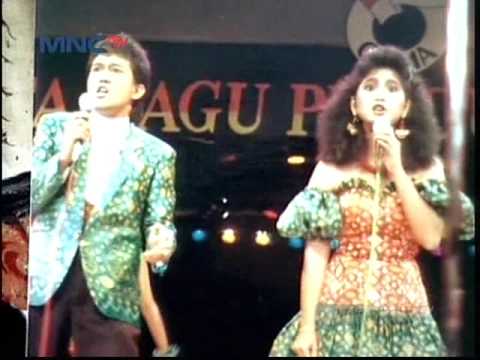 Vina Panduwinata Diva Musik Pop Tanah Air - Pose (23/11)