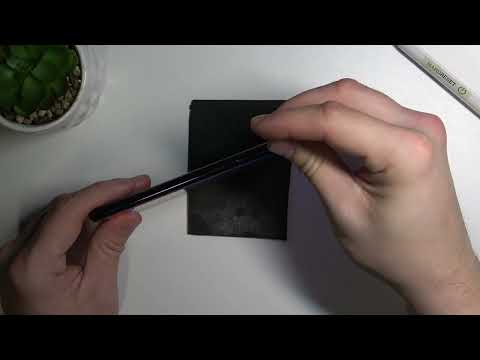 Does the Oppo Reno 5 Lite have a SD Card Slot?