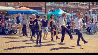 18 :  The Hucklebuck -  Chubby Checker