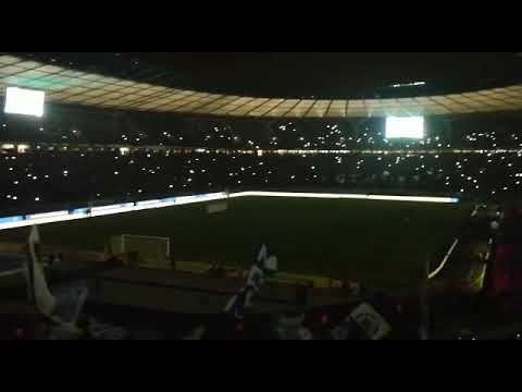 Schalker Gästeblock im Berliner Olympiastadion - Hertha BSC - S04 2019