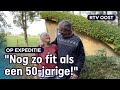 Aloys (73) slaapt onder dak van gras: "Veel gezonder!" | RTV Oost