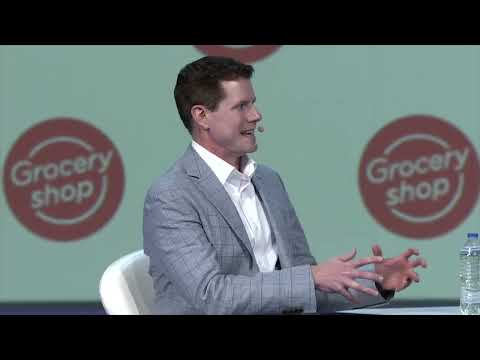 Jason Buechel, CEO, Whole Foods Market e Joe Laszlo, vice-presidente de conteúdo, Groceryshop