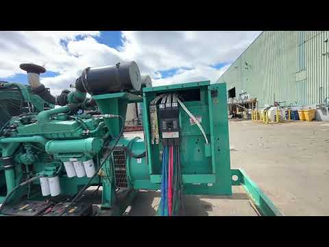 Cummins DFGB 600 kW diesel generator.  Cummins VTA28-G5 engine, 278 Hrs, Yr 2002 - CSDG # 4686