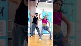 Download lagu Anarkali Disco Chali 🍒🍒✨✨ #profesionaldancer #chrography #dancerlife #viralreels mp3