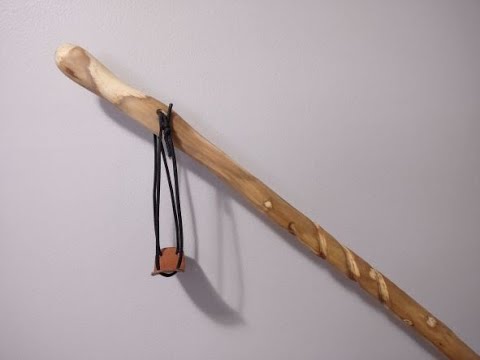 WALKING STICK WITH A TWIST