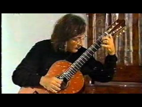 Alvaro Pierri plays Rossiniana No. 1 by Mauro Giuliani