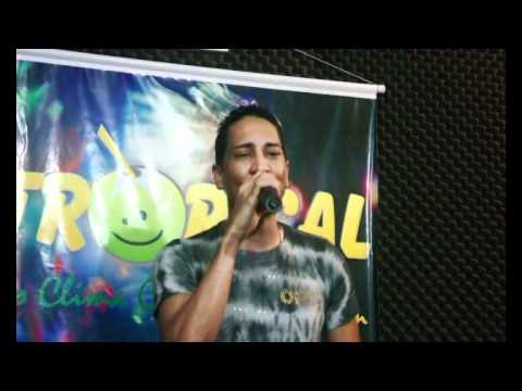 BANDA FLASH AO VIVO DIRETO DO STUDIO 2 DA TROPICAL FM - RECIFE