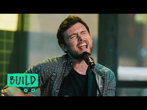 Ocean Park Standoff Performs Live