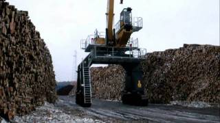 preview picture of video 'MultiDocker CH65 delivery at Skulte Timberport, Latvia 2011-01-12'