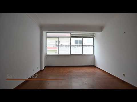 T2 (Andar de moradia) com logradouro/estacionamento - Sassoeiros (Carcavelos)