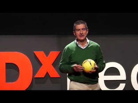 El Balón de Mi Vida | Manolo Cadenas | TEDxLeon