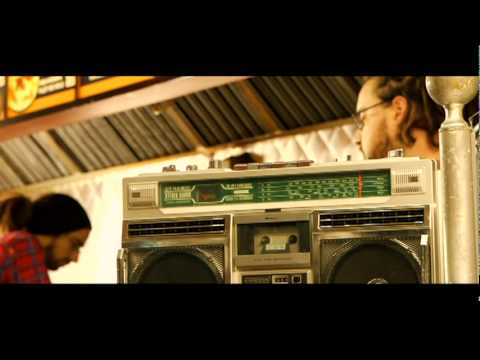 Mad'MoiZèle Giraf - Sub Su'a Job