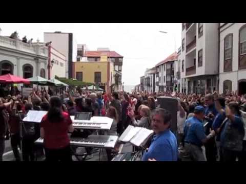 Saluda a Alemania... Sube la mano