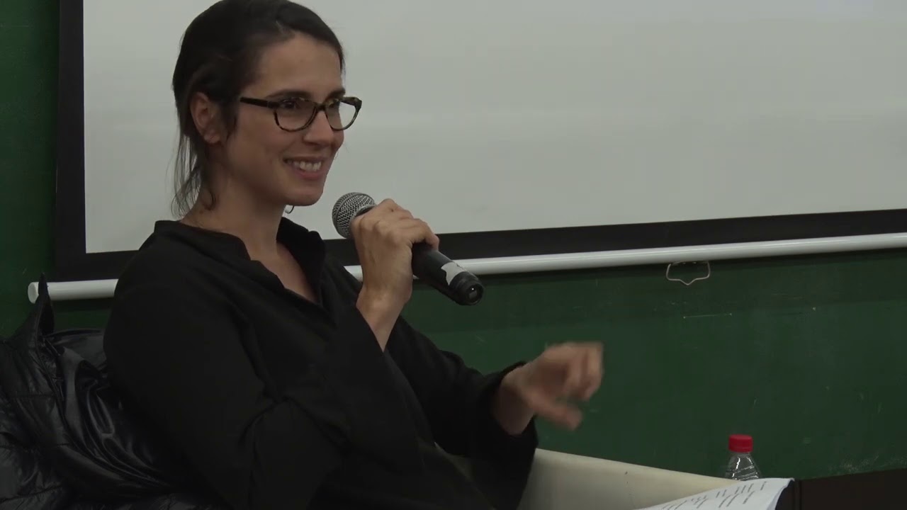 Joana Barossi: Realismo Mágico