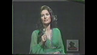 The Country Place Featuring Loretta Lynn and Tom T Hall and Crystal Gayle (Circa 197?)