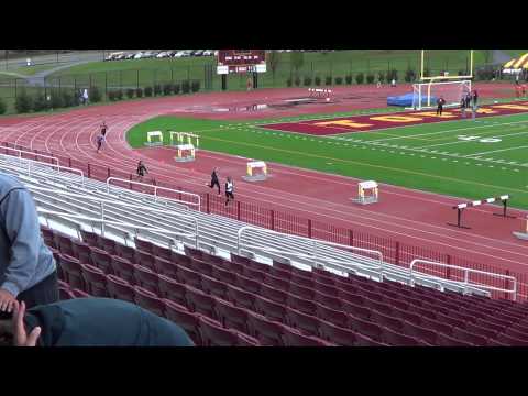 Girls 4 X 200m Relay Section Heat 1