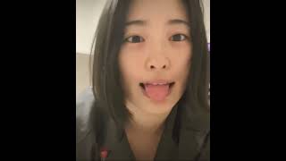 ライブ配信の終わり際にアヘ顔で締めてくれる美女