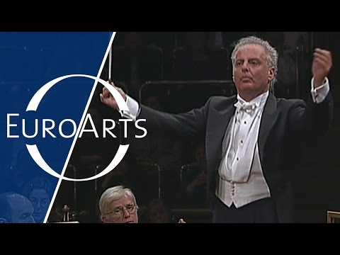 Barenboim & Chicago Symphony Orchestra play Boulez, Debussy, de Falla, Carli