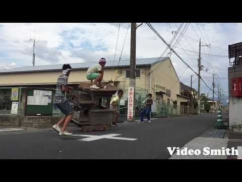 大阪 手作り遊具横転 挟まれて９歳男児死亡 父親と路上で遊び中 台車の上に木枠を設置した遊具 岸和田市南上町 Youtube動画 25本 画像 37枚