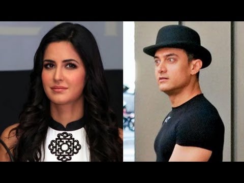 Aamir Khan Turns Santa Claus For 'Dhoom 3' Co-Star Katrina Kaif