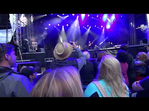 Jarek Nohavica-  Jdou po mně jdou