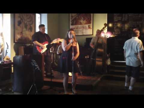 The Barntwisters   "Wham bam jam " live at  Biografbaren