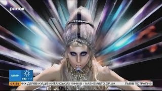 Новости шоу-бизнеса: эпатажная Леди Гага, солнечная Светлана Тарабарова