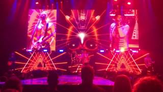 Def Leppard - "Man Enough" - St. Louis, MO 6/22/17