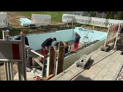 Poolbau Teil 3. Styroporsteine