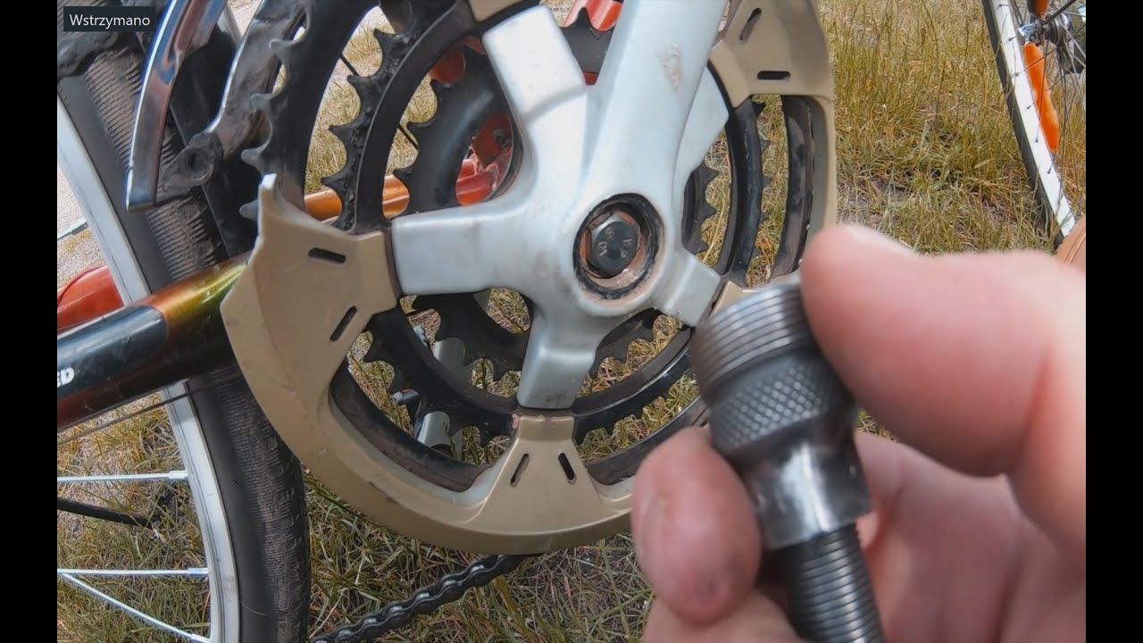 Jak zdemontować korbę w rowerze usuwanie luzu .