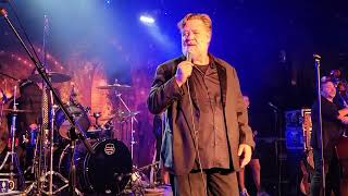 Russell Crowe - Take This Waltz (Leonard Cohn cover) - Live Stone Pony