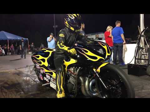 Ultra-quick, Nitrous Fed Pro Mod Dragbike - Eric McKinney Fast Suzuki GS