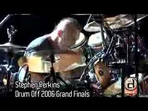 STEPHEN PERKINS DRUM SOLO AT GUITAR CENTER'S DRUM OFF '06