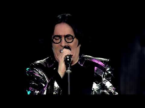 Videoclip de Fammi sognare almeno tu (Live) — Renato Zero