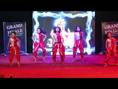 Ganpati dance By hashtag Girls | 2023