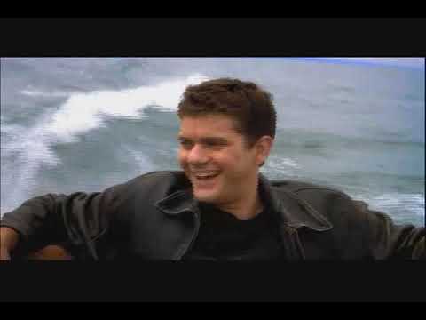 The Skulls 2000 trailer frame — ivy-lined campus and secret-society iconography
