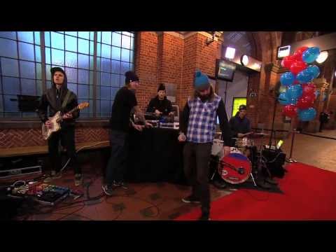 JONNY HEFTY & JØDEN - Morgenfed (live Go' Morgen DK) ft. De Fede Drenge & DJ Static