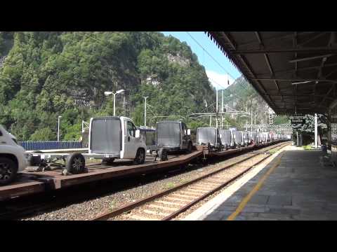 Re 465 001- 4 BLS. CON FURGONI TRANSITA A ISELLE (VB) 27 - 6 - 2015.