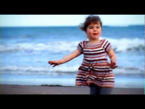 "Daughter" - Loudon Wainwright III (unofficial video)