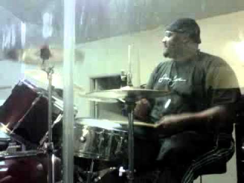 How to apply the six stroke roll and stop fill in a groove.