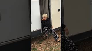 Semiha Yankı - Sıcak Sımsıcaksın #short