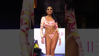 #swimming #swimwear #swimsuit #beachwear #beachwear #bikini #bikini #tiktok #trending